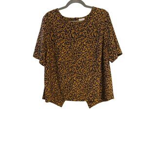 Ava & Viv Womens Top 1X Short Sleeve Back Mock Wrap Detail Cheetah Print Artsy
